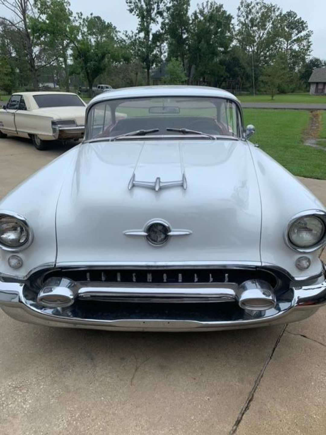 2nd Image of a 1955 OLDSMOBILE 88