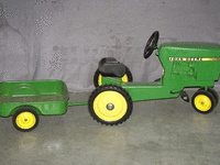 Image 1 of 1 of a N/A JOHN DEERE TRACTOR