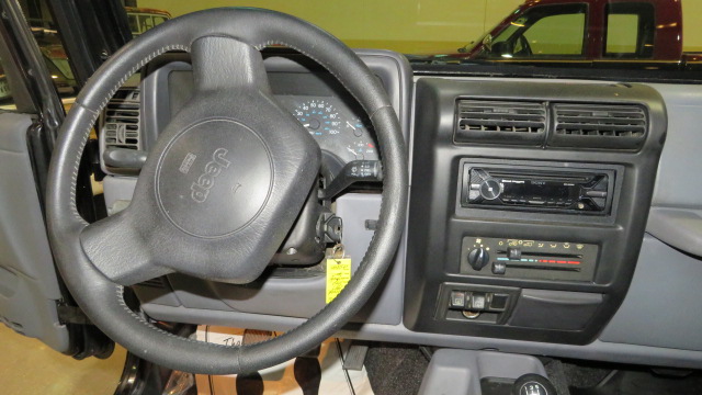 5th Image of a 1997 JEEP WRANGLER SPORT