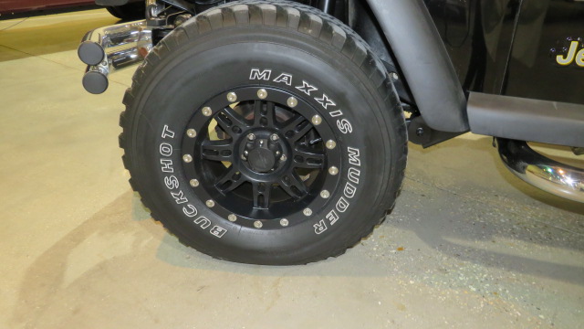 13th Image of a 1997 JEEP WRANGLER SPORT