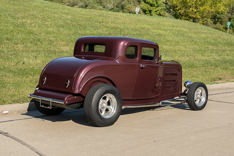 1st Image of a 1932 FORD 5 WINDOW