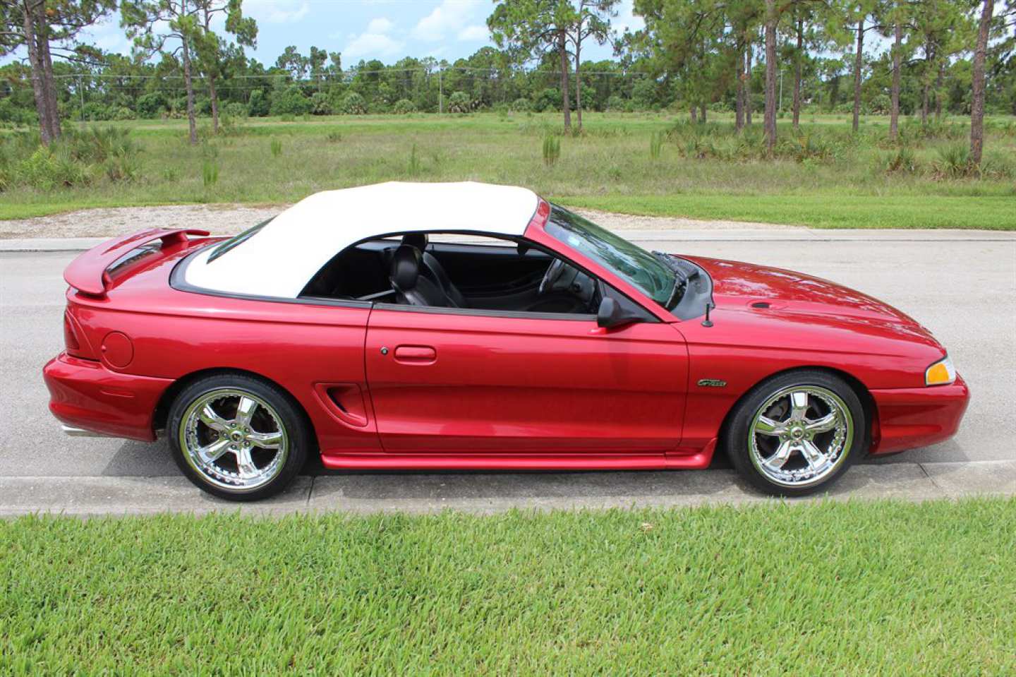 13th Image of a 1996 FORD MUSTANG GT