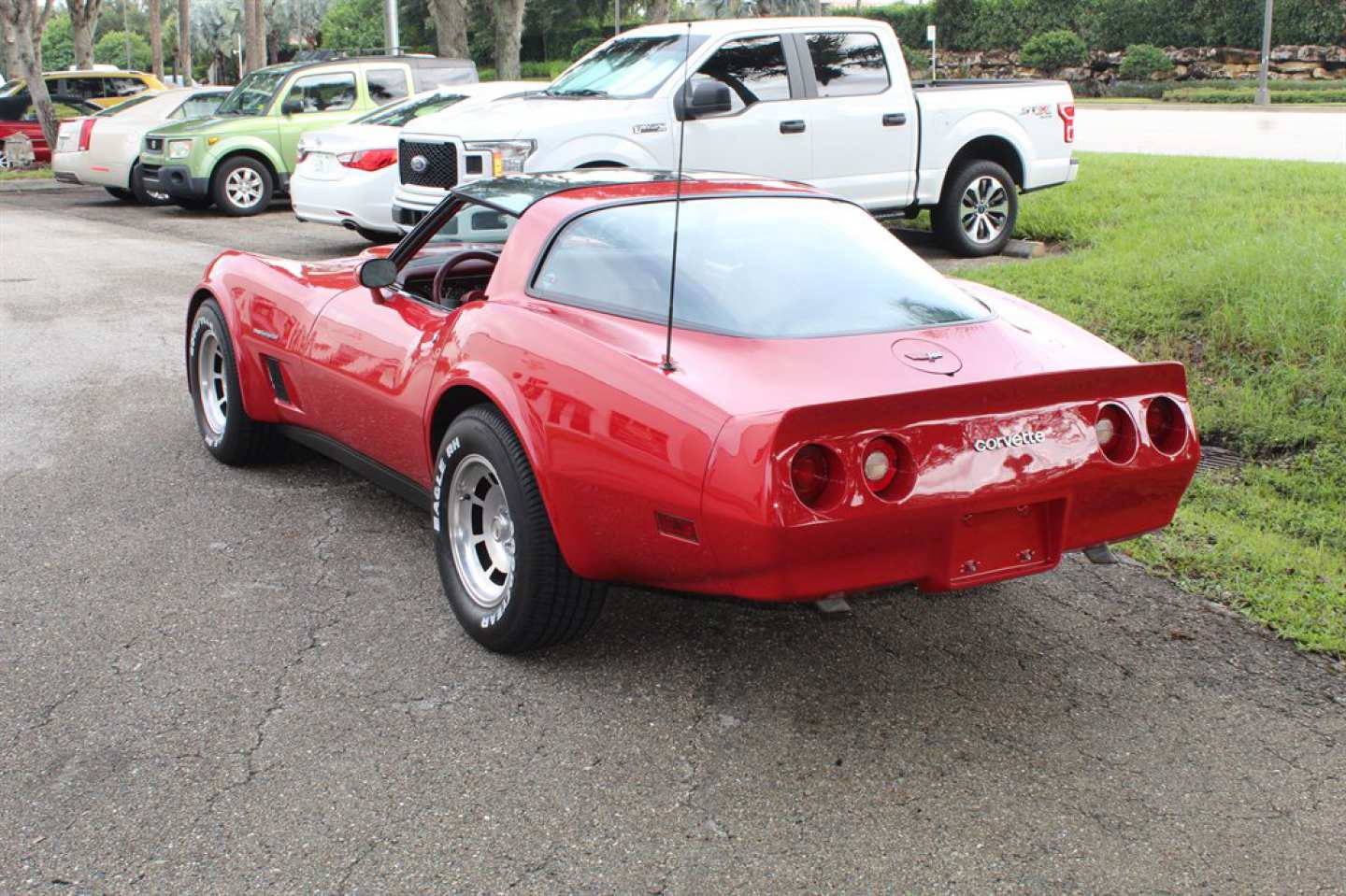 4th Image of a 1982 CHEVROLET CORVETTE