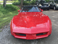 Image 3 of 17 of a 1982 CHEVROLET CORVETTE