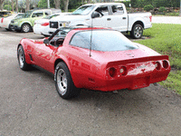 Image 5 of 17 of a 1982 CHEVROLET CORVETTE