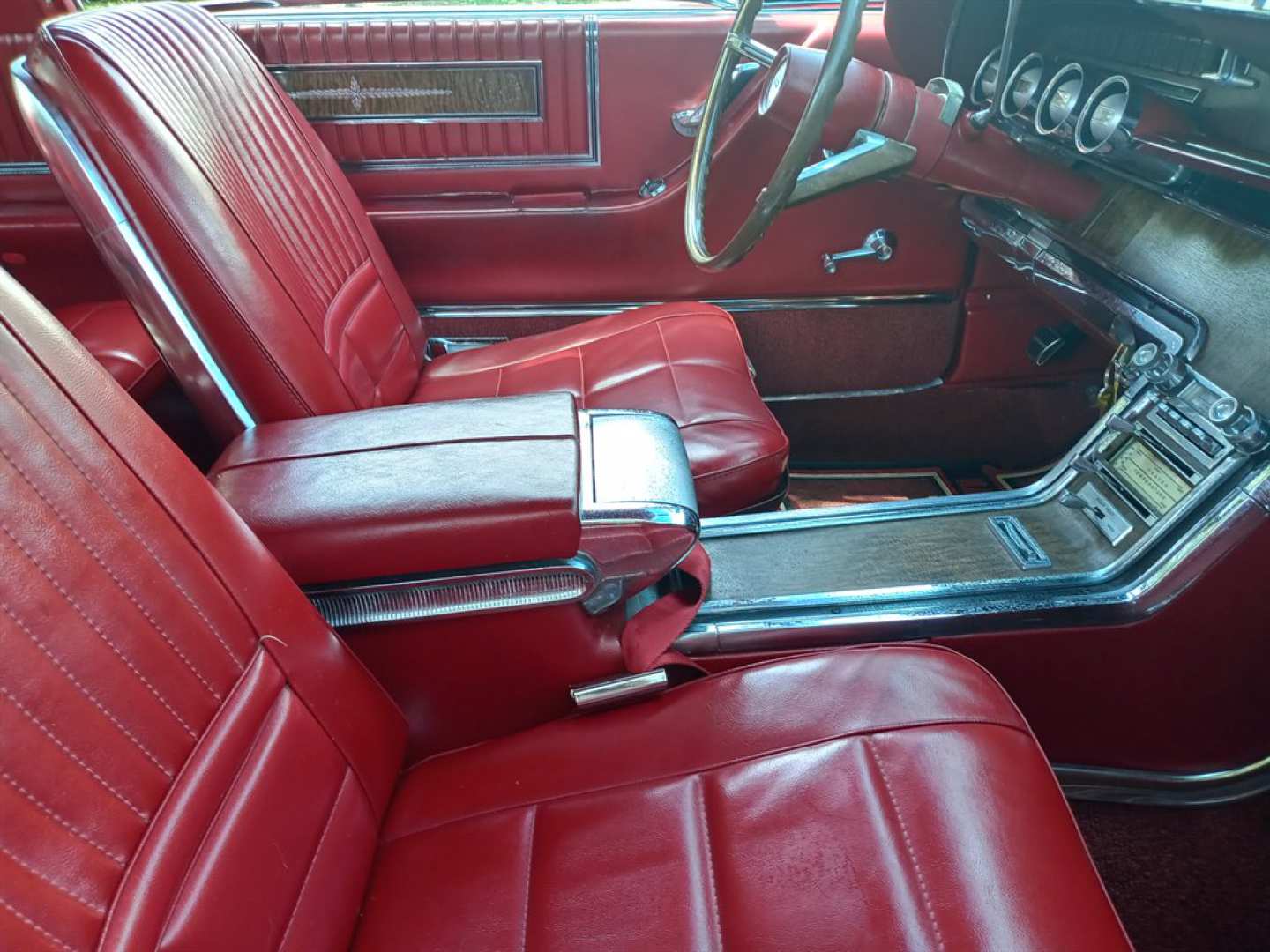 13th Image of a 1966 FORD THUNDERBIRD