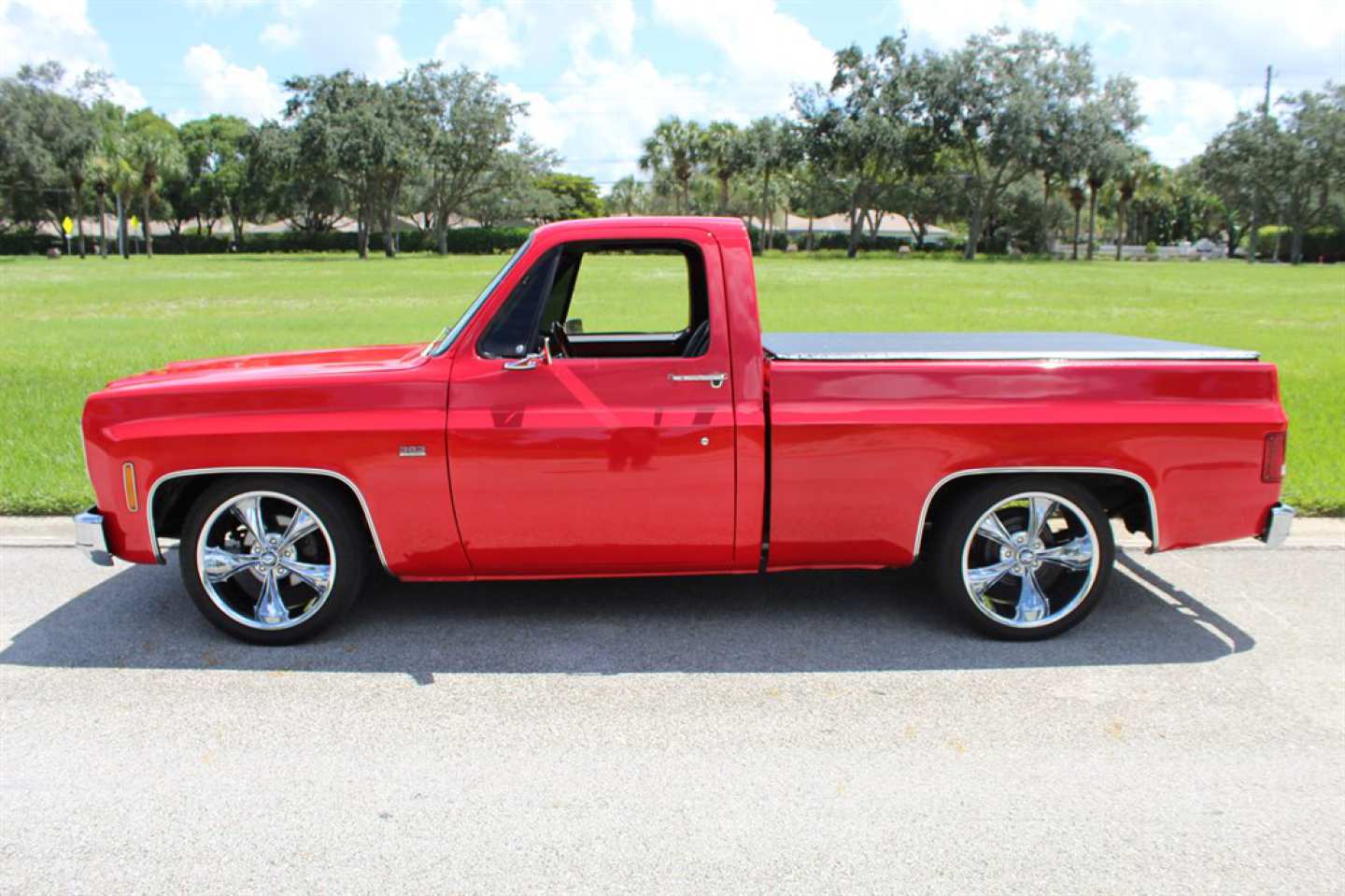 3rd Image of a 1977 CHEVROLET C10