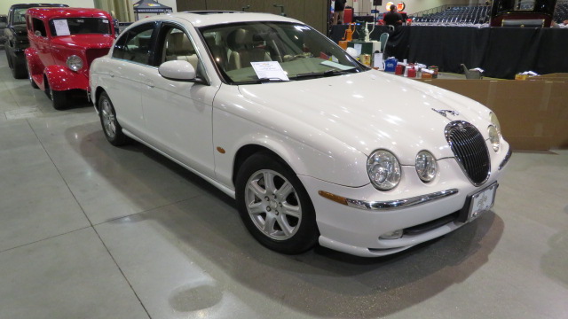 1st Image of a 2004 JAGUAR S-TYPE