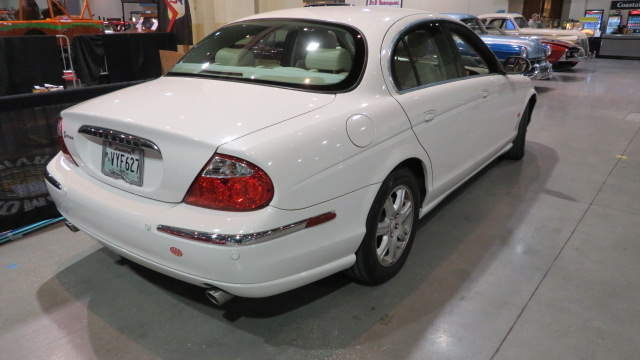 11th Image of a 2004 JAGUAR S-TYPE