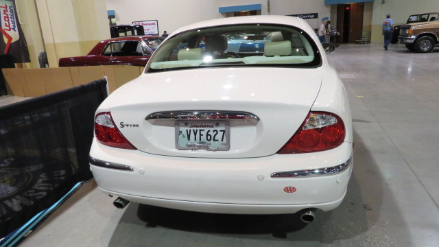 12th Image of a 2004 JAGUAR S-TYPE