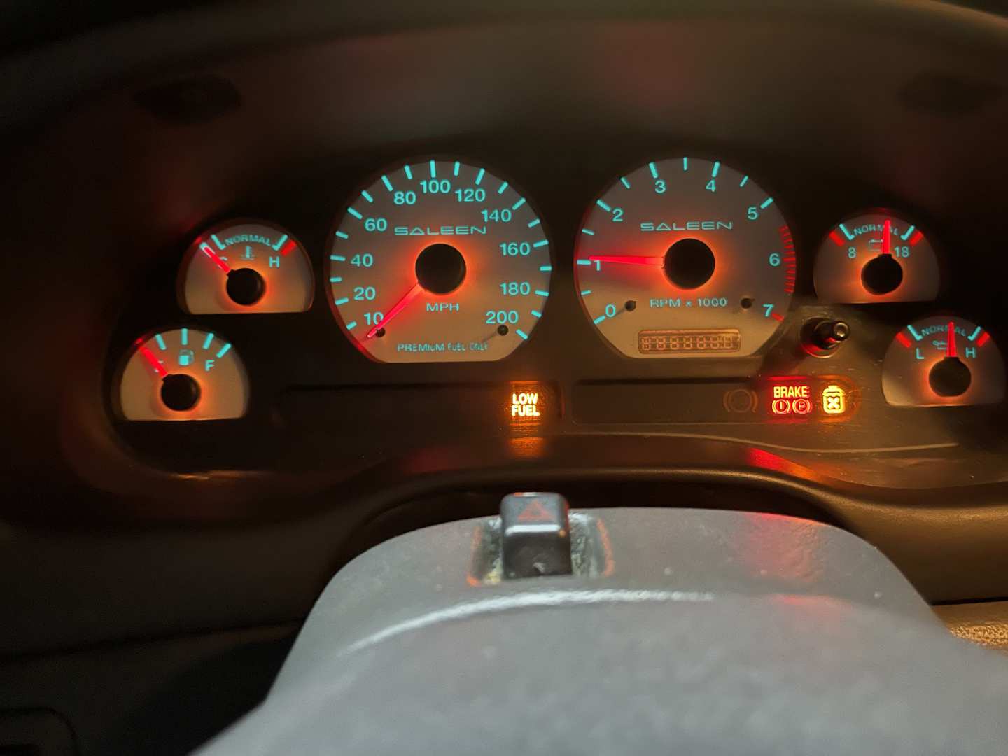 4th Image of a 1999 FORD MUSTANG GT