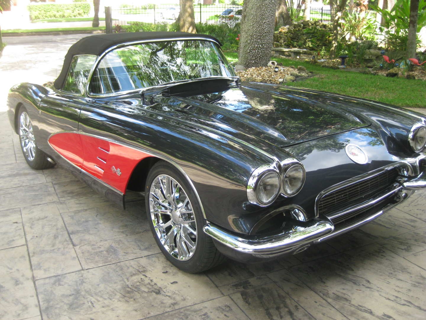 3rd Image of a 1960 CHEVROLET CORVETTE