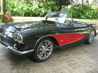 Image 6 of 15 of a 1960 CHEVROLET CORVETTE