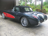 Image 10 of 15 of a 1960 CHEVROLET CORVETTE