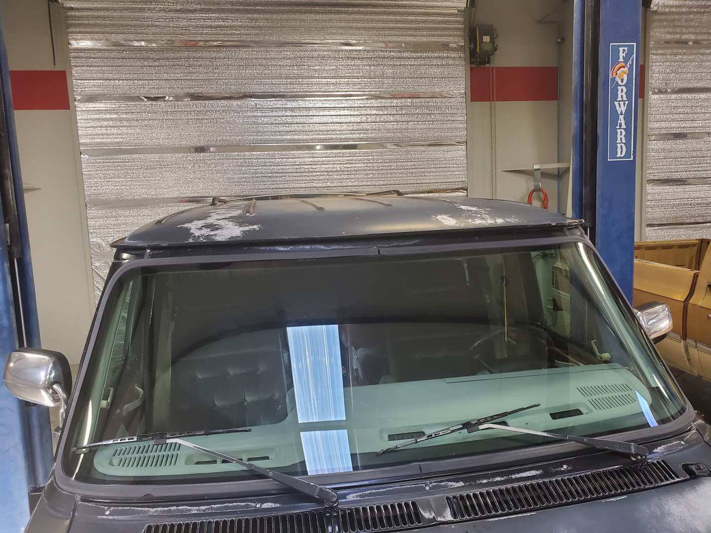 3rd Image of a 1995 CHEVROLET G20 2500