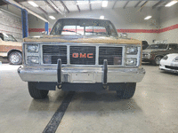 Image 3 of 11 of a 1985 GMC K1500