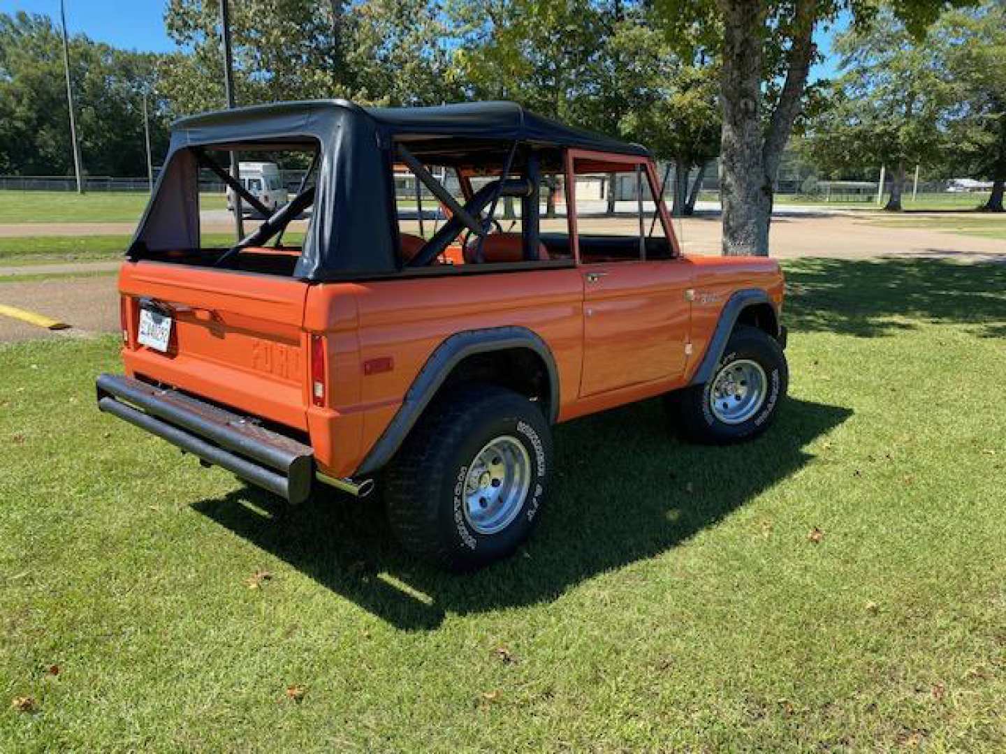 4th Image of a 1974 FORD BRONCO