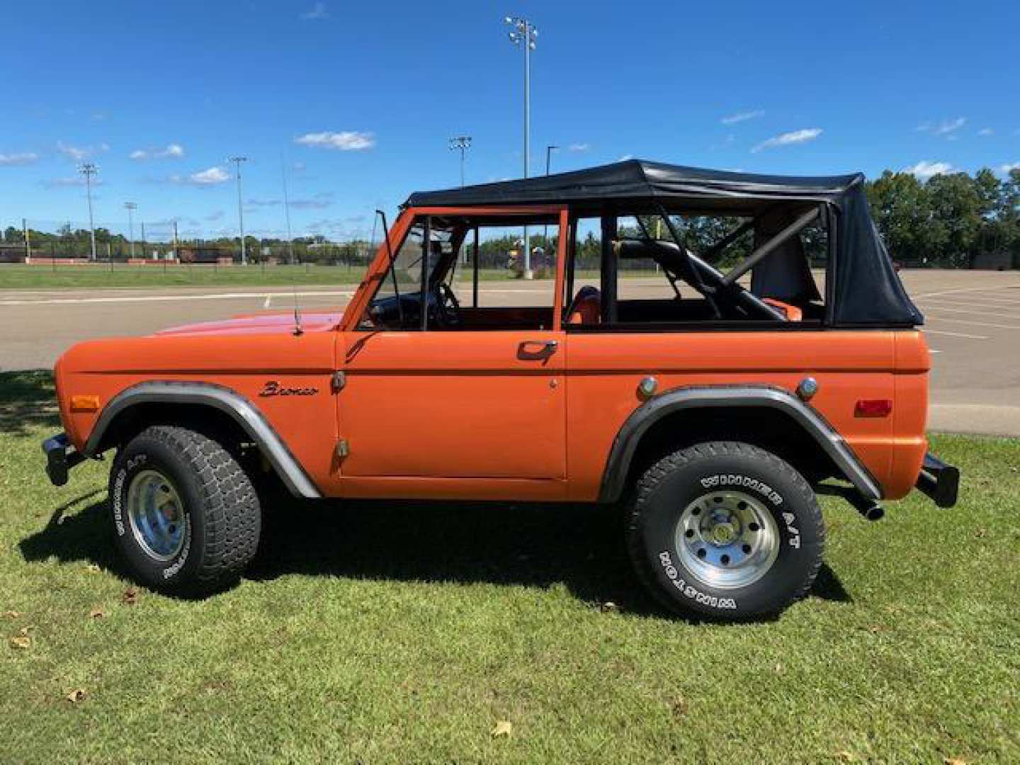 7th Image of a 1974 FORD BRONCO