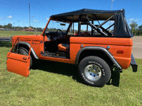 Image 2 of 9 of a 1974 FORD BRONCO