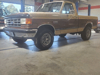 Image 2 of 11 of a 1988 FORD F-150