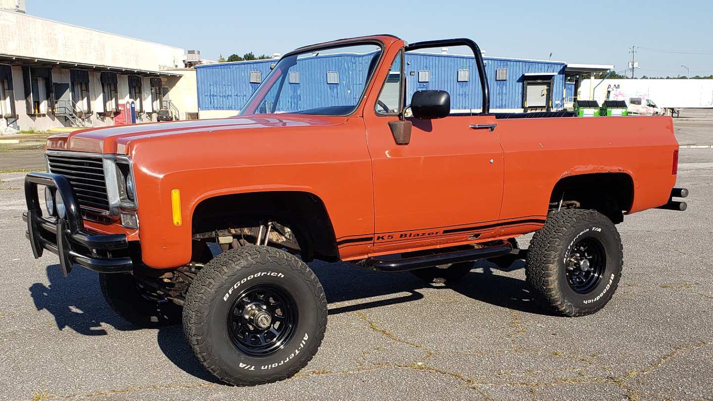 2nd Image of a 1973 CHEVROLET BLAZER