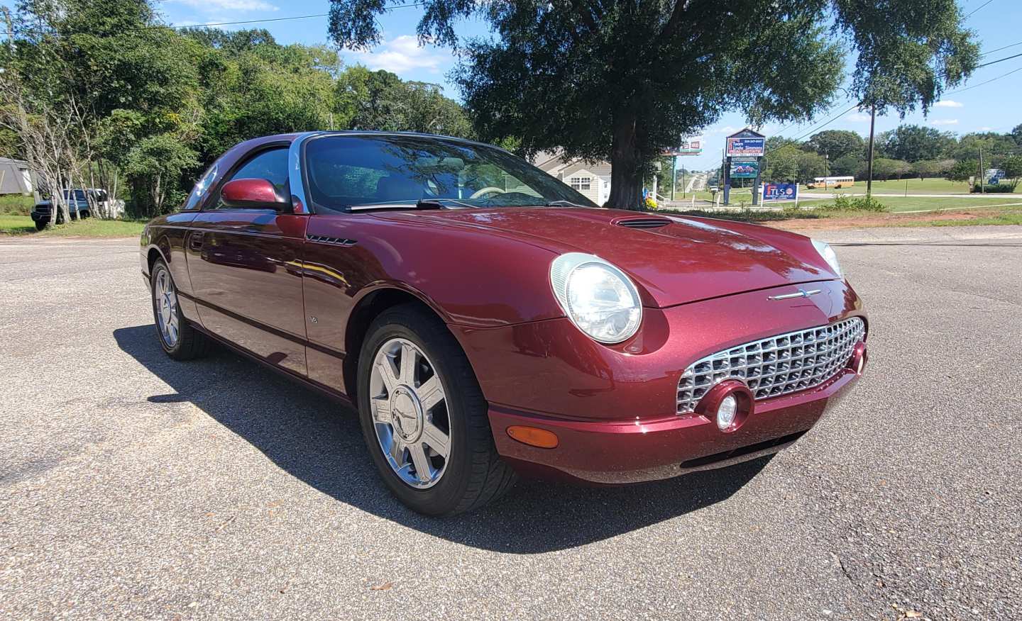 1st Image of a 2004 FORD THUNDERBIRD