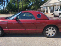 Image 5 of 9 of a 2004 FORD THUNDERBIRD