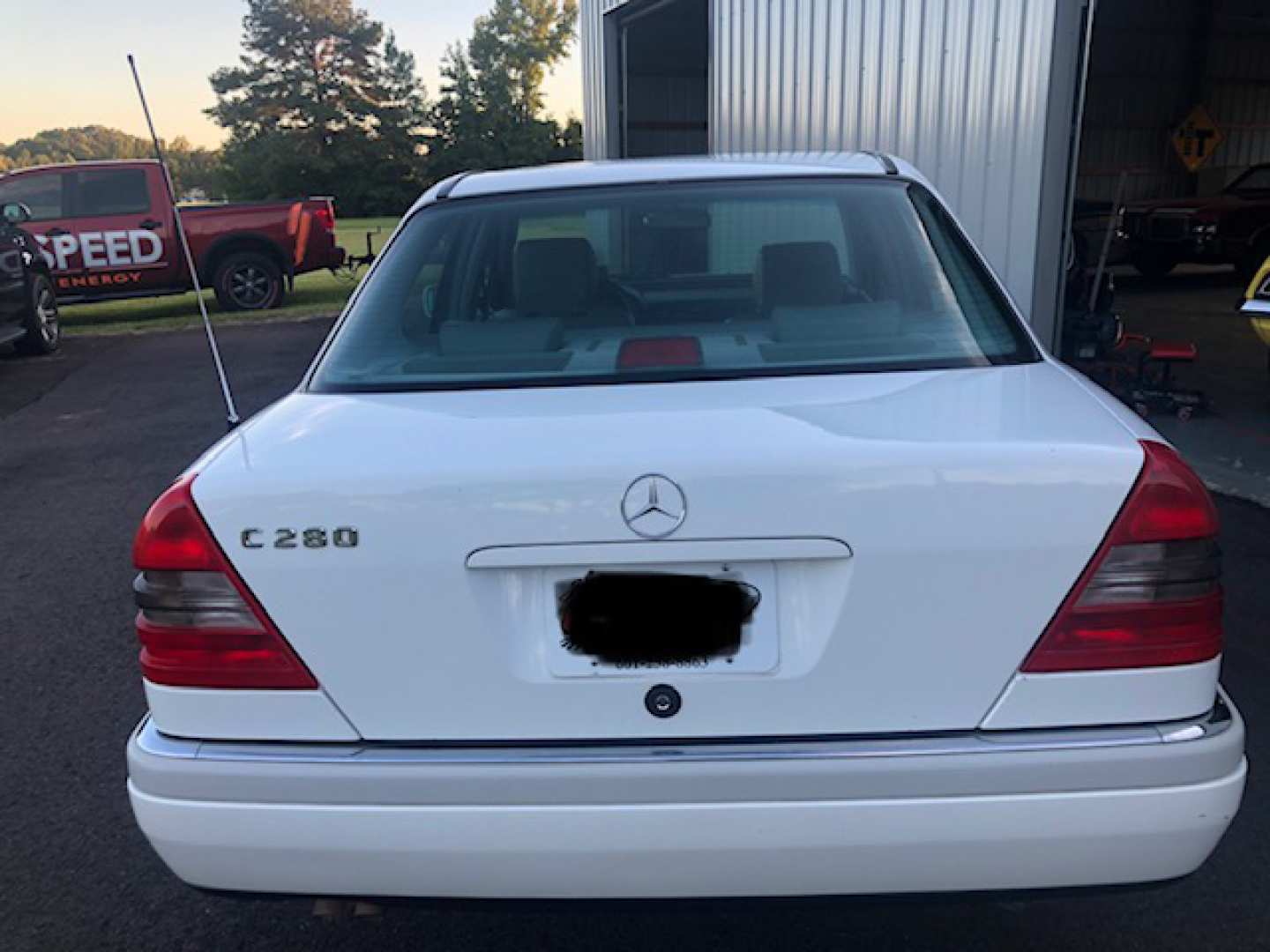 3rd Image of a 1996 MERCEDES-BENZ C-CLASS C280