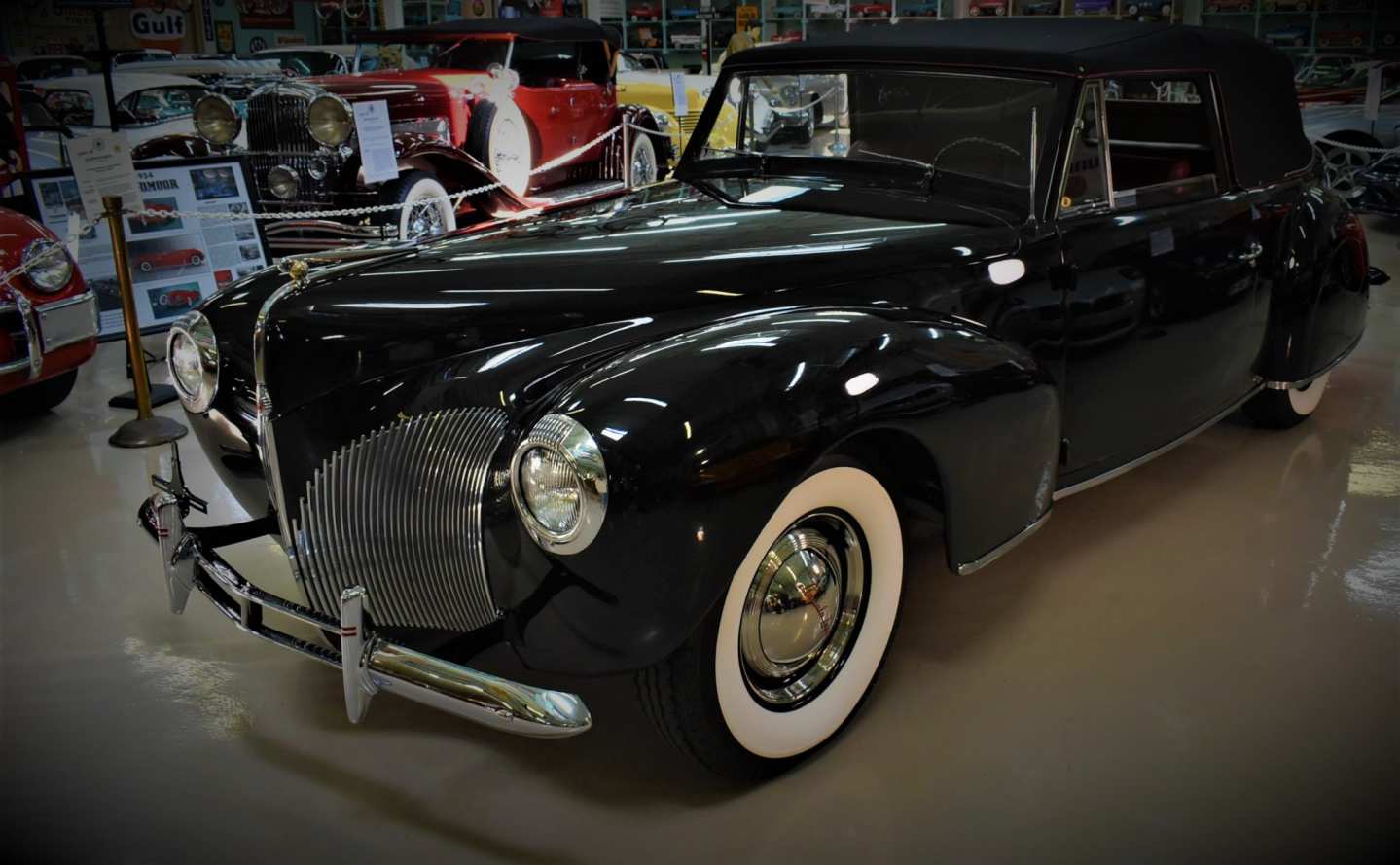 3rd Image of a 1940 LINCOLN ZEPHYR