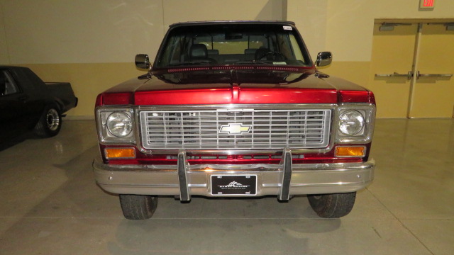 3rd Image of a 1988 CHEVROLET BLAZER V10