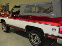 Image 2 of 13 of a 1988 CHEVROLET BLAZER V10