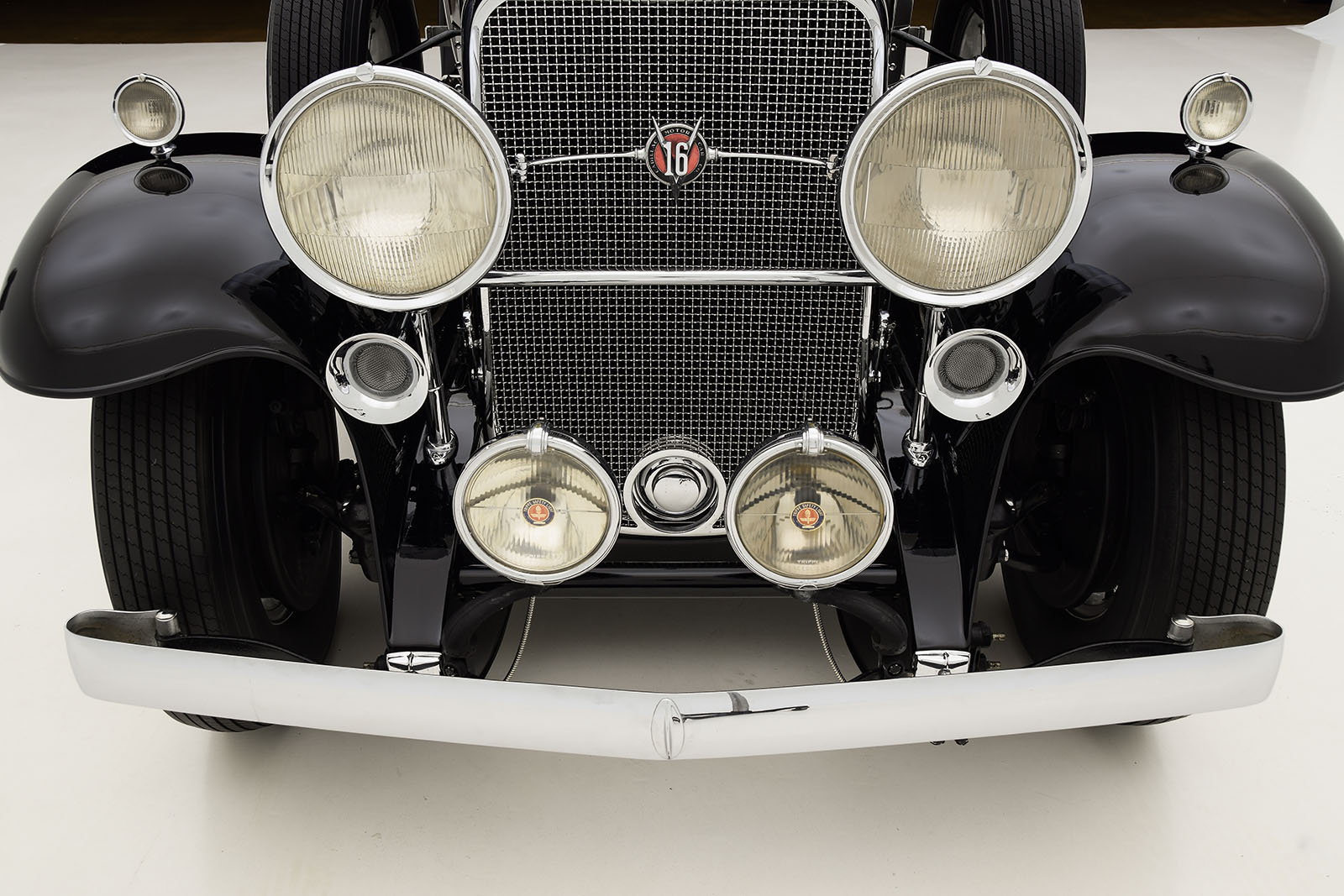 13th Image of a 1930 CADILLAC V16 LIMOUSINE