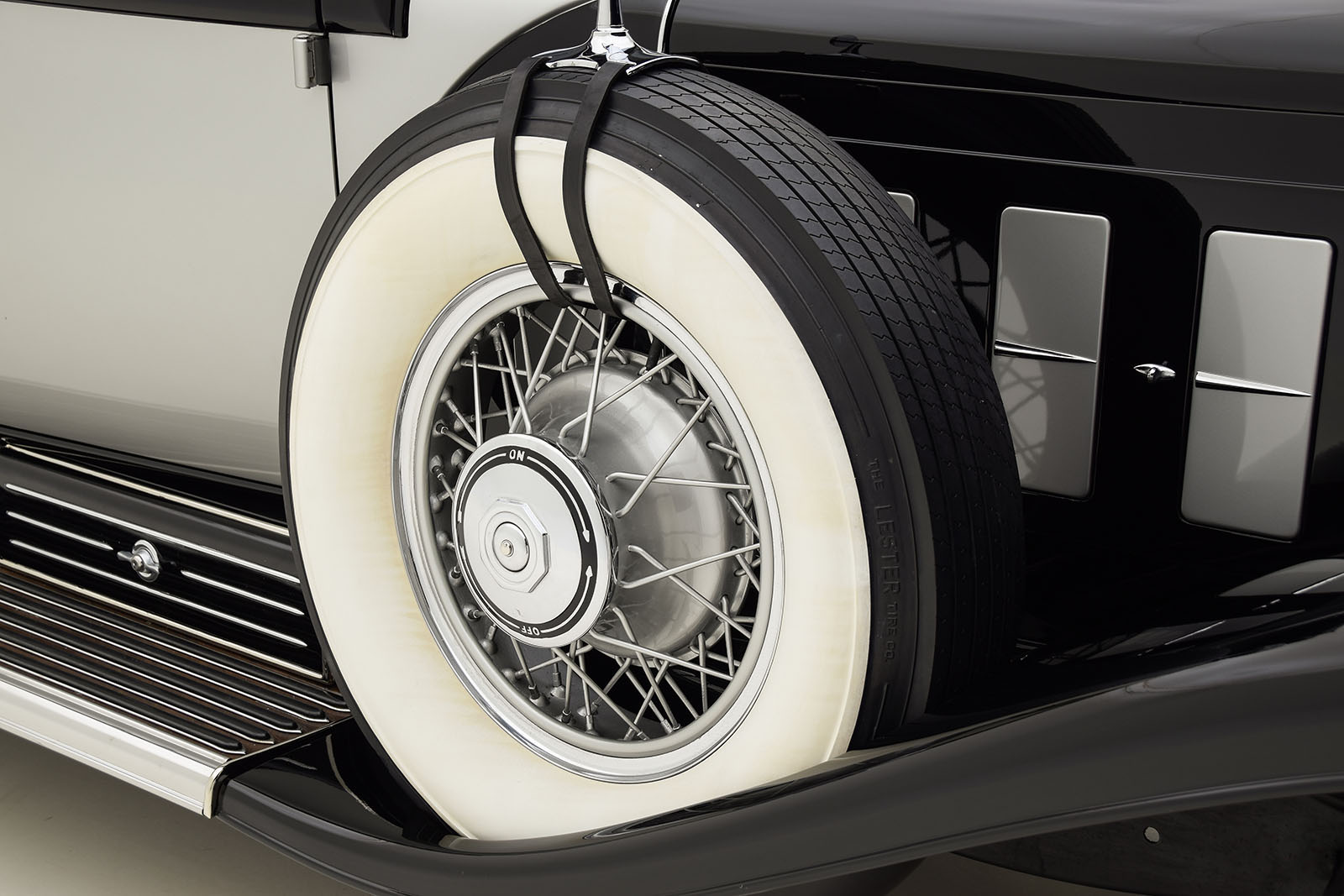 16th Image of a 1930 CADILLAC V16 LIMOUSINE