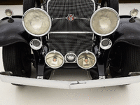Image 14 of 21 of a 1930 CADILLAC V16 LIMOUSINE