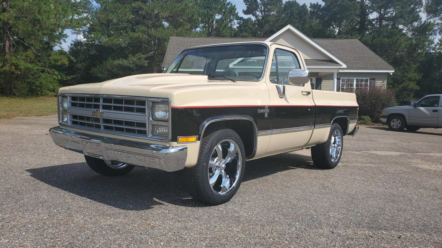 0th Image of a 1986 CHEVROLET C10