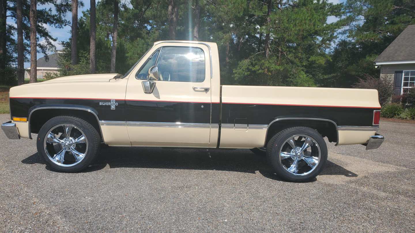 6th Image of a 1986 CHEVROLET C10