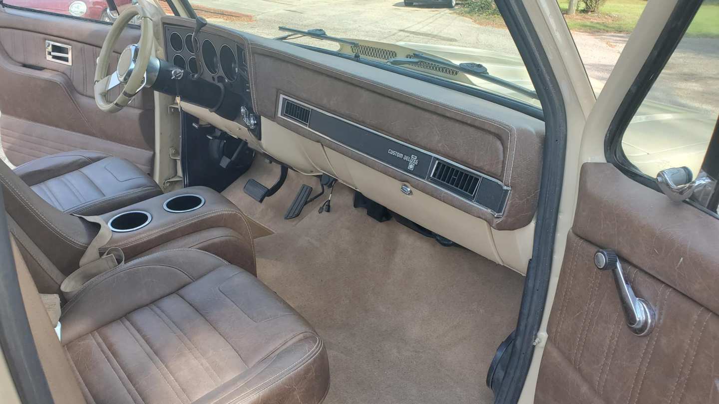 9th Image of a 1986 CHEVROLET C10