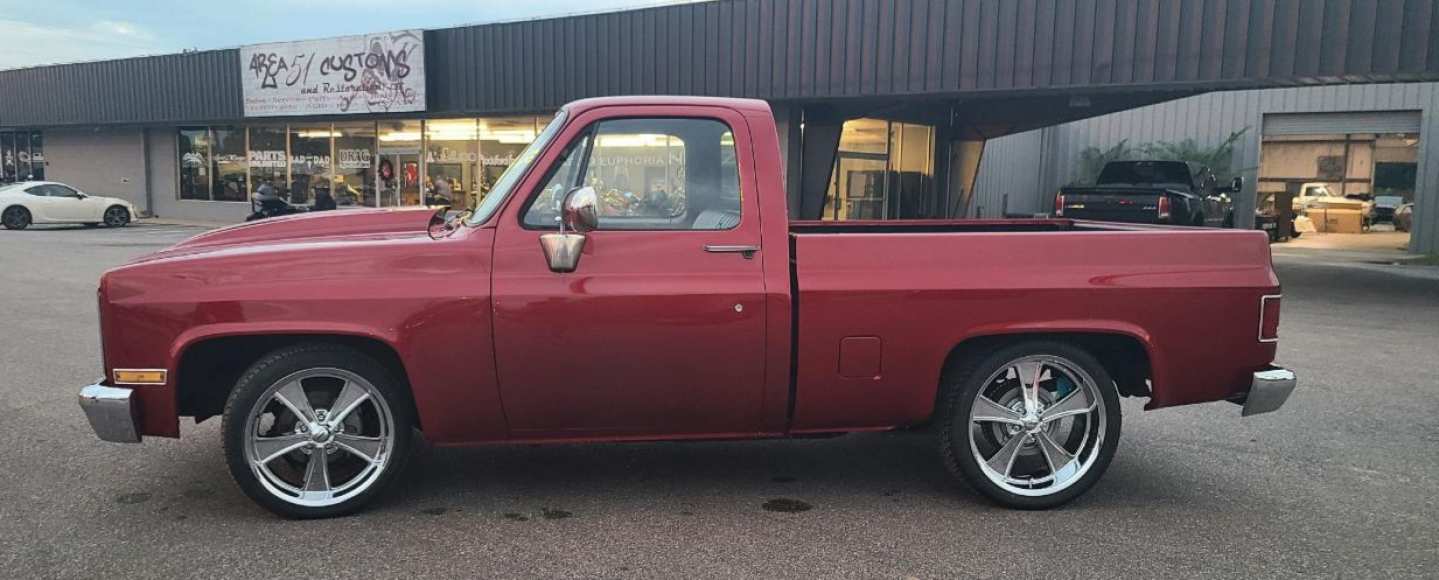 1st Image of a 1985 CHEVROLET C10