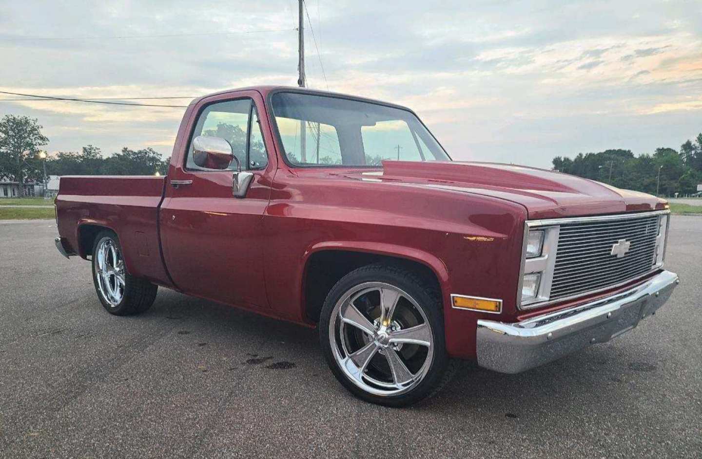 3rd Image of a 1985 CHEVROLET C10