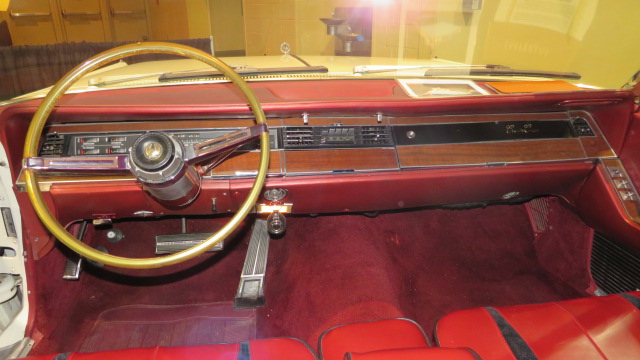3rd Image of a 1967 CHRYSLER IMPERIAL