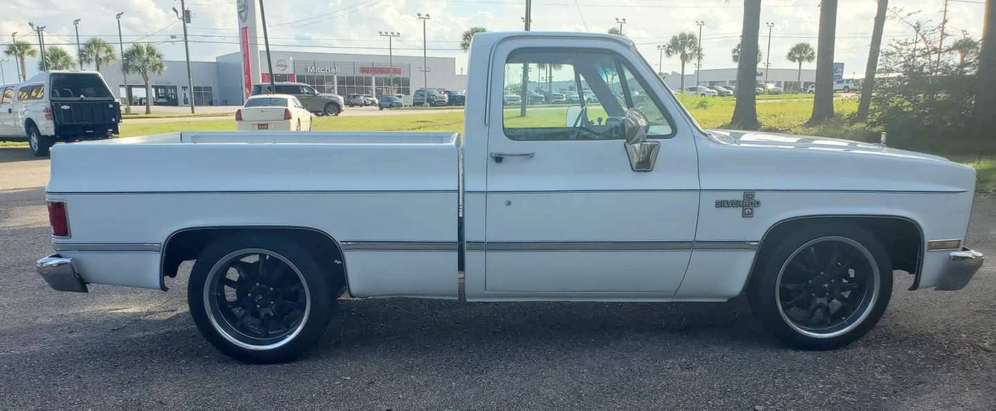 6th Image of a 1982 CHEVROLET C10