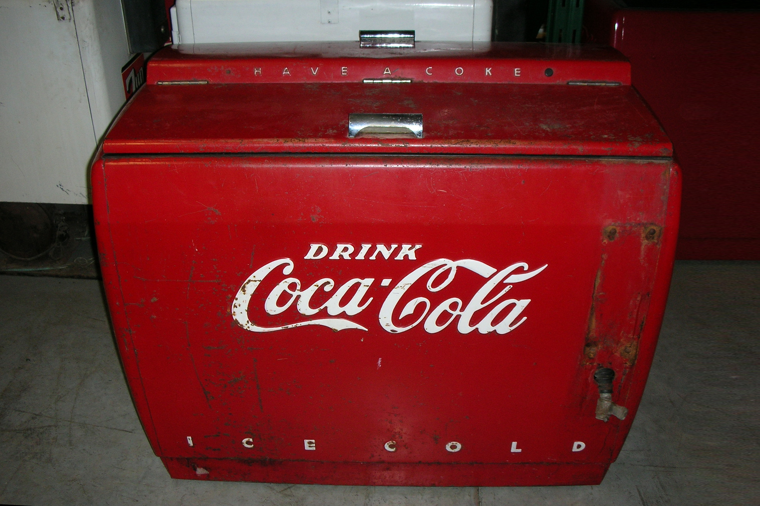 0th Image of a N/A COCA COLA ICE BOX NO GUTS