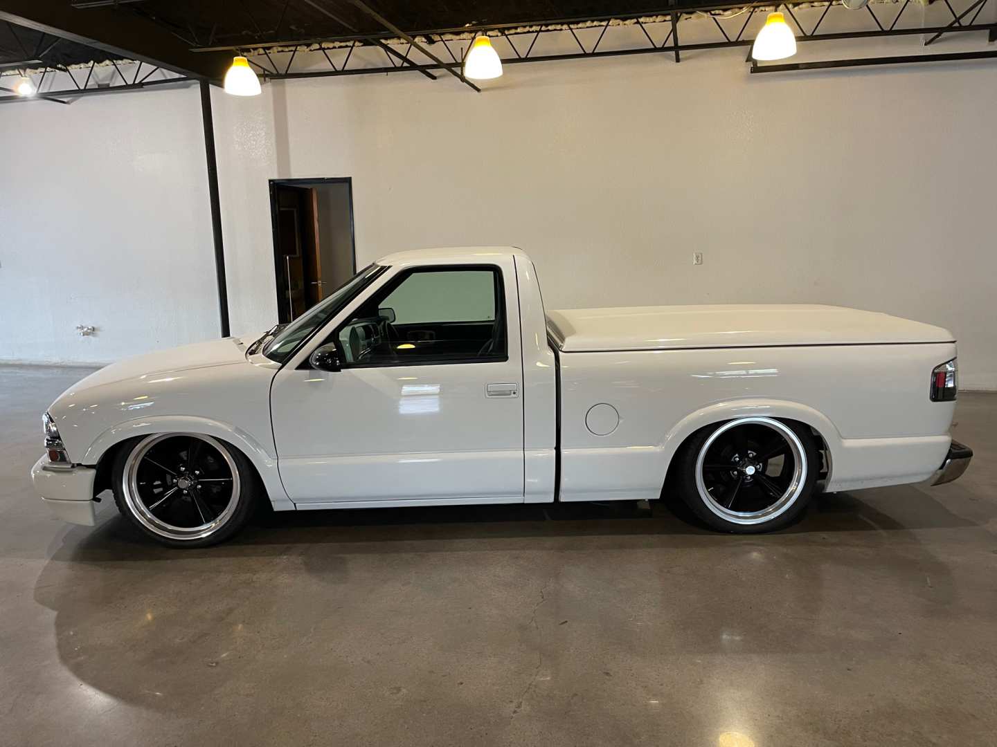 6th Image of a 2000 CHEVROLET S10
