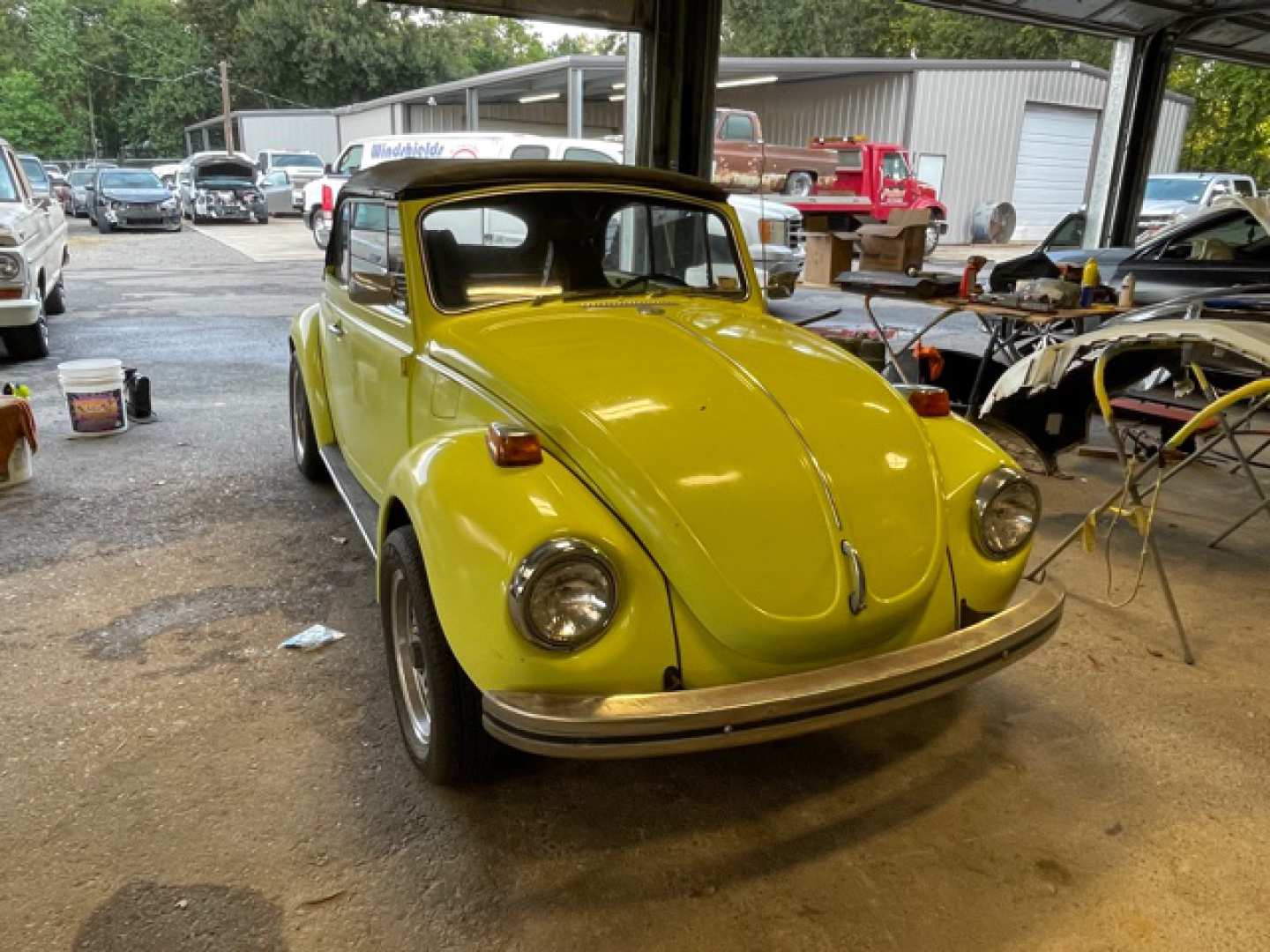 1st Image of a 1972 VOLKSWAGEN BEETLE