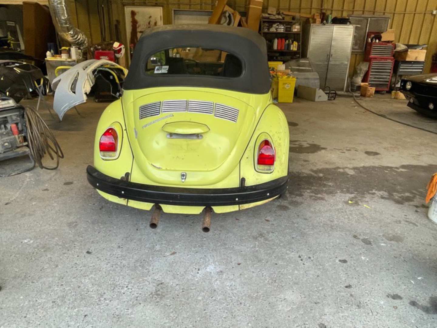 3rd Image of a 1972 VOLKSWAGEN BEETLE