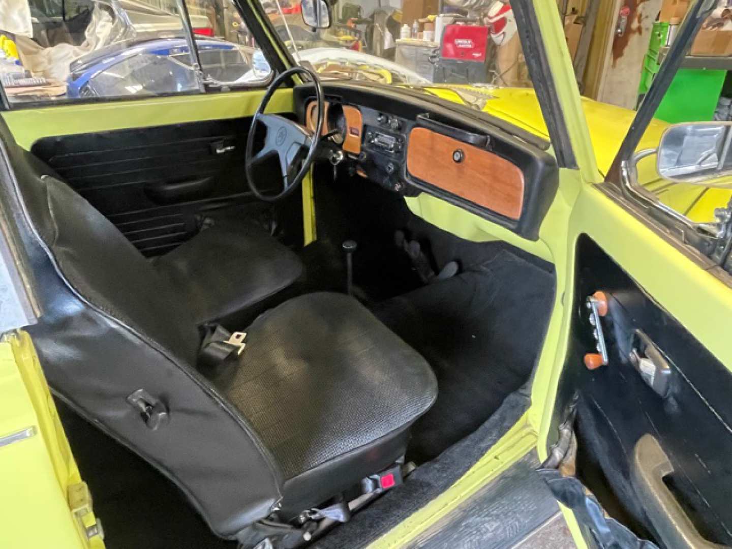 7th Image of a 1972 VOLKSWAGEN BEETLE