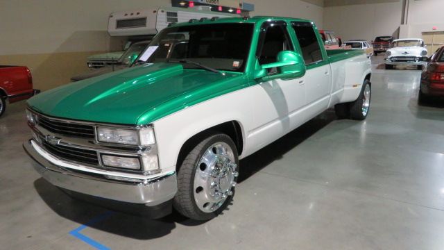 1st Image of a 1999 CHEVROLET C3500