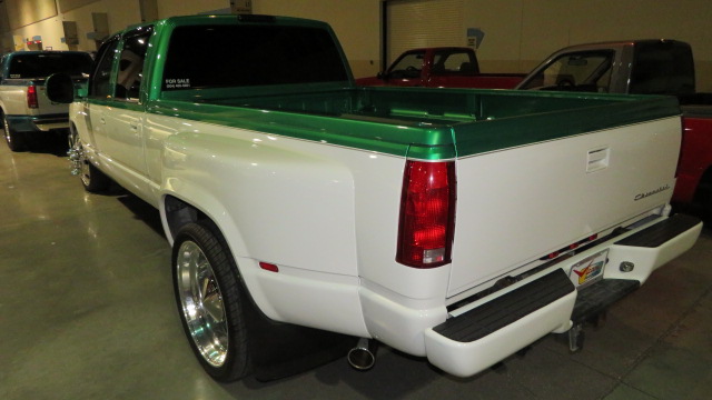 13th Image of a 1999 CHEVROLET C3500