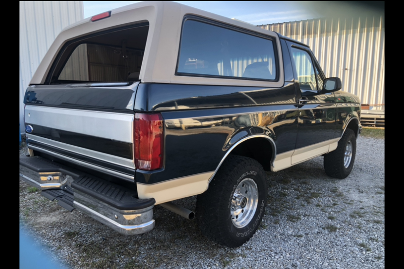 3rd Image of a 1996 FORD BRONCO
