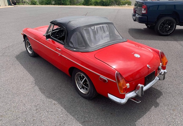 1st Image of a 1973 MG MGB